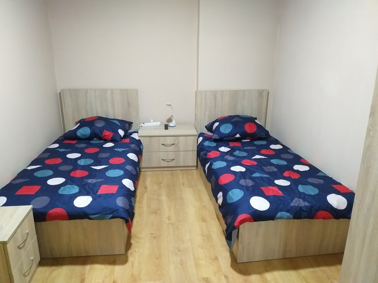 Pokój dwuosobowy - Czerwone Maki Pokój dwuosobowy - Czerwone Maki
