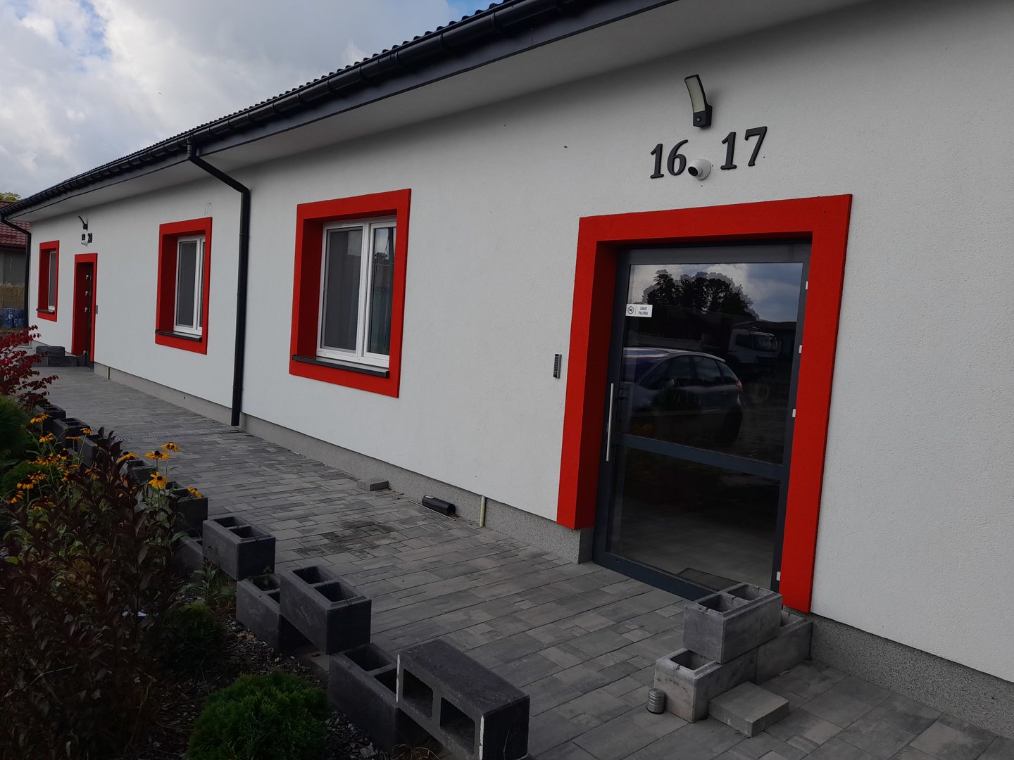 Polskie Centrum Usług - 18